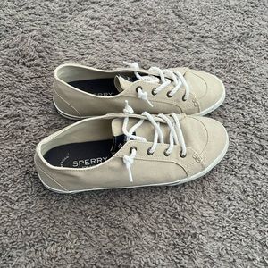 Sperry boat shoes